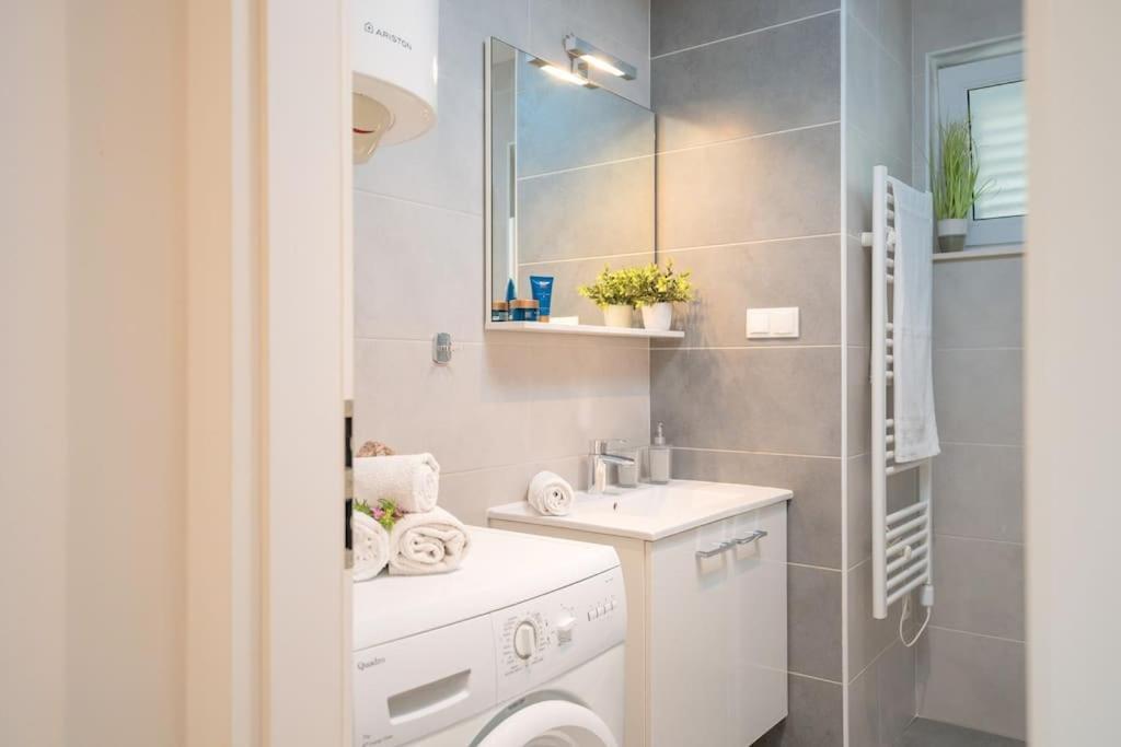 Apartman Seaview Apt. With Private Terrace Hvar Town