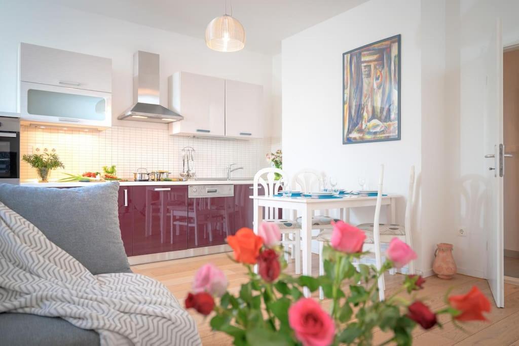 Seaview Apt. With Private Terrace Apartment